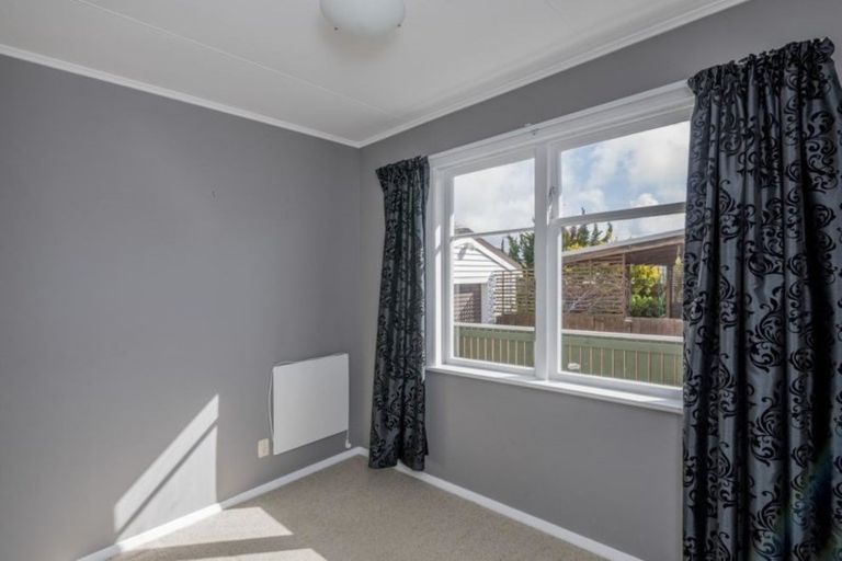 Photo of property in 51 Graham Street, Levin, 5510