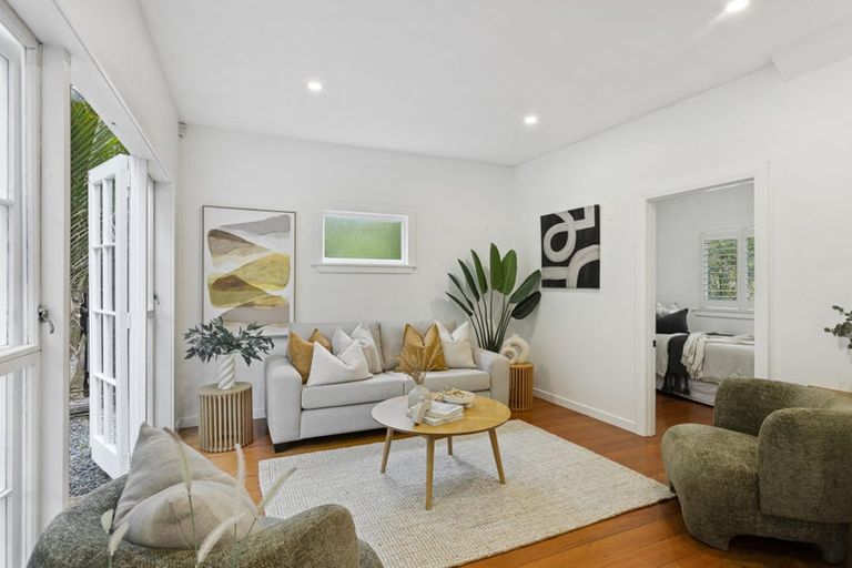 Photo of property in 755 West Coast Road, Oratia, Auckland, 0604