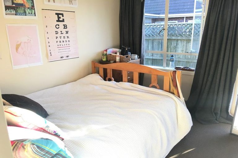 Photo of property in 2/111 Waimairi Road, Ilam, Christchurch, 8041