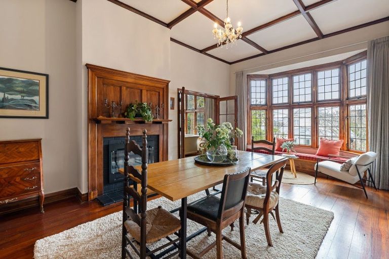 Photo of property in 20 Talavera Terrace, Kelburn, Wellington, 6012