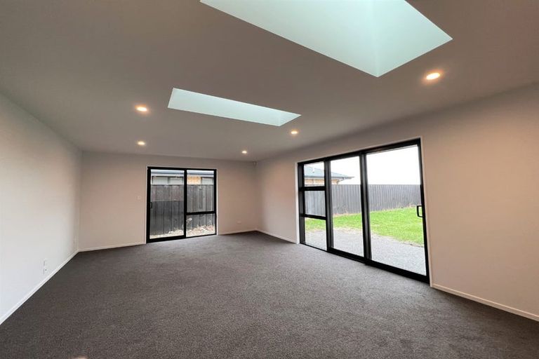 Photo of property in 11 Barnett Street, Woodend, 7610