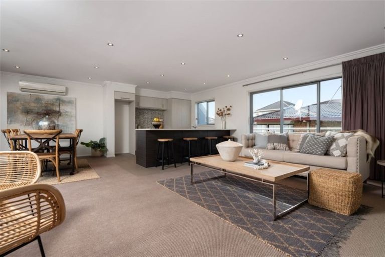 Photo of property in 369a Oceanbeach Road, Mount Maunganui, 3116