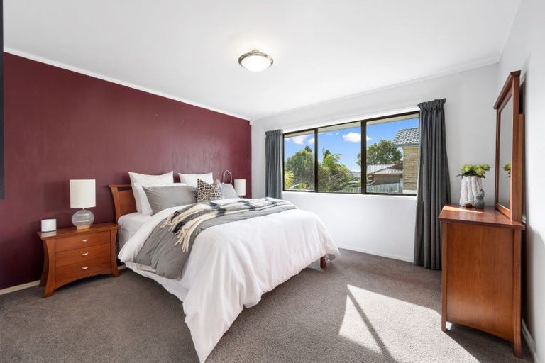 Photo of property in 71 Aberfeldy Avenue, Highland Park, Auckland, 2010