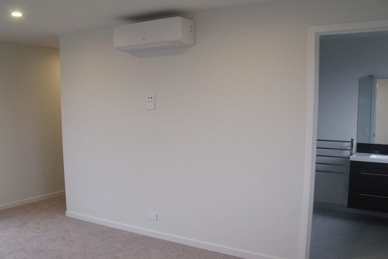 Photo of property in 19 Ruahine Road, Poraiti, Napier, 4112