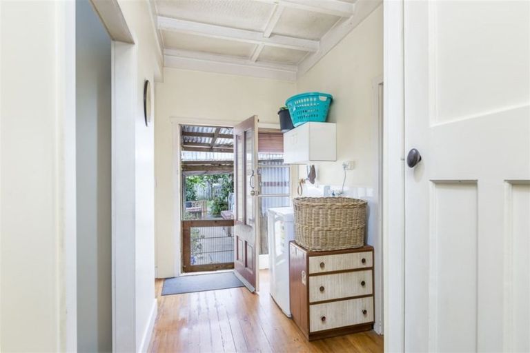 Photo of property in 9 Albert Street, Otahuhu, Auckland, 1062