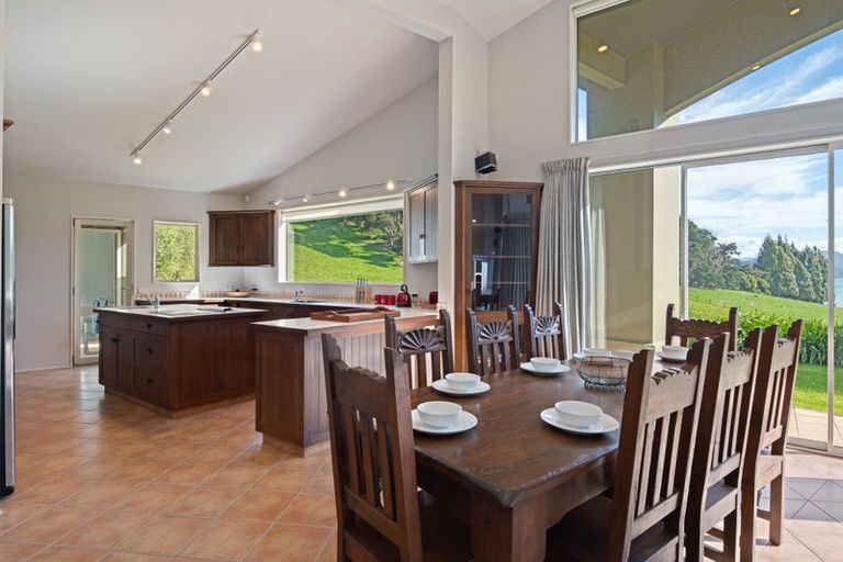 Photo of property in 5564 Kenepuru Road, Waitaria Bay, Picton, 7282