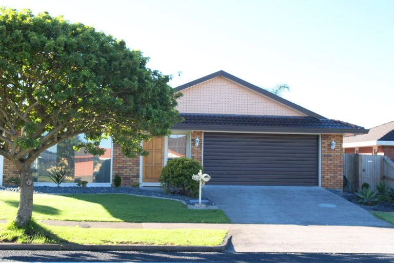 Photo of property in 1/43 Kilimanjaro Drive, Northpark, Auckland, 2013