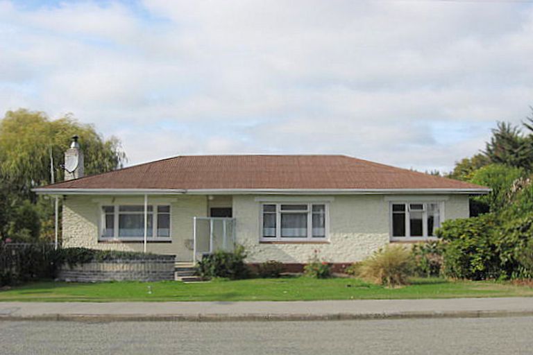 Photo of property in 5 Holmes Street, Waimate, 7924