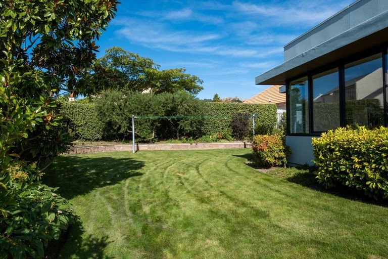 Photo of property in 7 Hikanui Place, Havelock North, 4130