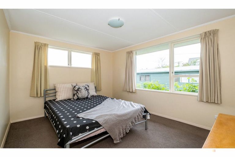 Photo of property in 18 Jollie Street, Geraldine, 7930