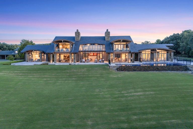 Photo of property in 42 Porterfield Road, Whitford, Howick, 2571