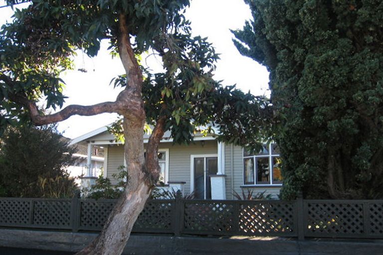 Photo of property in 17 Cudby Street, Woburn, Lower Hutt, 5011