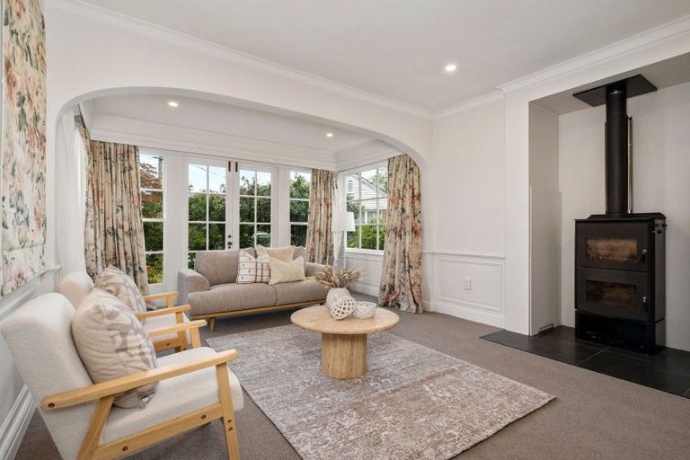 Photo of property in 27 Makora Street, Fendalton, Christchurch, 8041