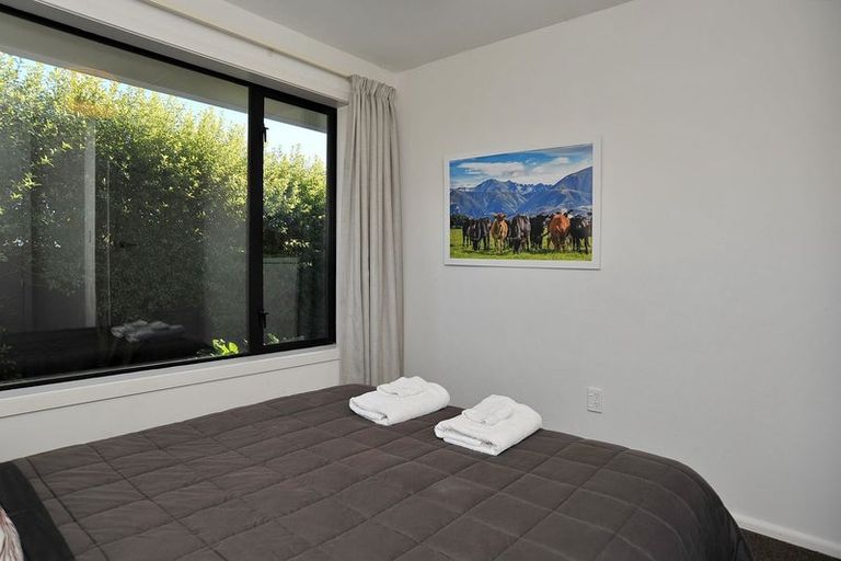 Photo of property in 402 Ilam Road, Bryndwr, Christchurch, 8053