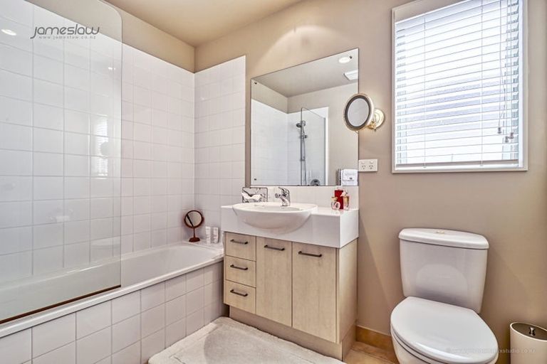 Photo of property in 260 Alec Craig Way, Gulf Harbour, Whangaparaoa, 0930