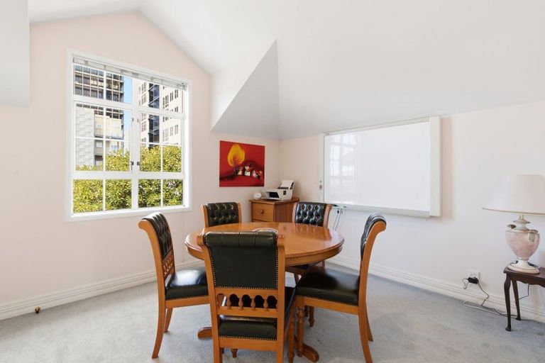 Photo of property in 58 Pipitea Street, Thorndon, Wellington, 6011