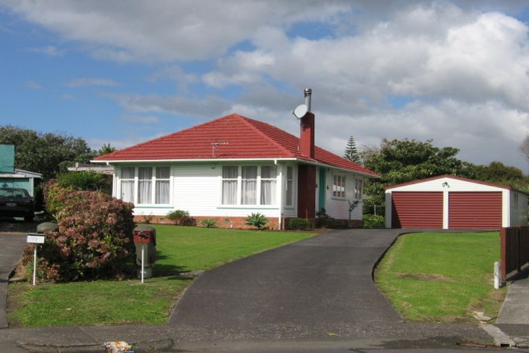 Photo of property in 14 Shamrock Lane, Te Atatu Peninsula, Auckland, 0610