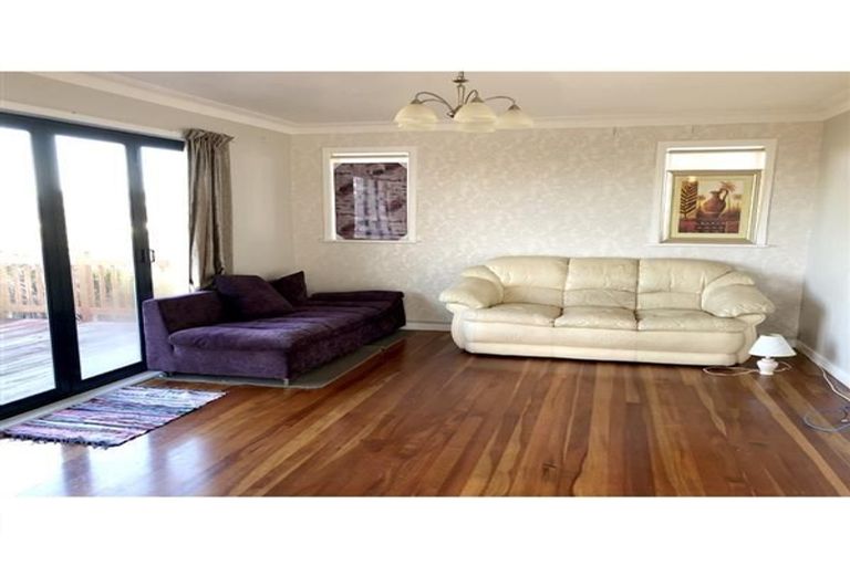 Photo of property in 82a Mokoia Road, Birkenhead, Auckland, 0626