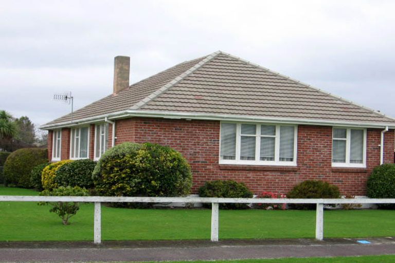 Photo of property in 4 Wakefield Street, Awapuni, Palmerston North, 4412