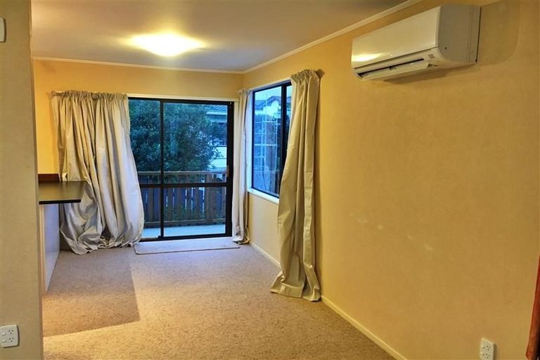 Photo of property in 36 Bodmin Terrace, Camborne, Porirua, 5026