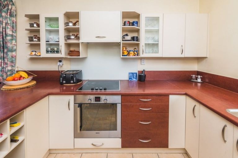 Photo of property in 30 Moore Avenue, Tawhero, Whanganui, 4501