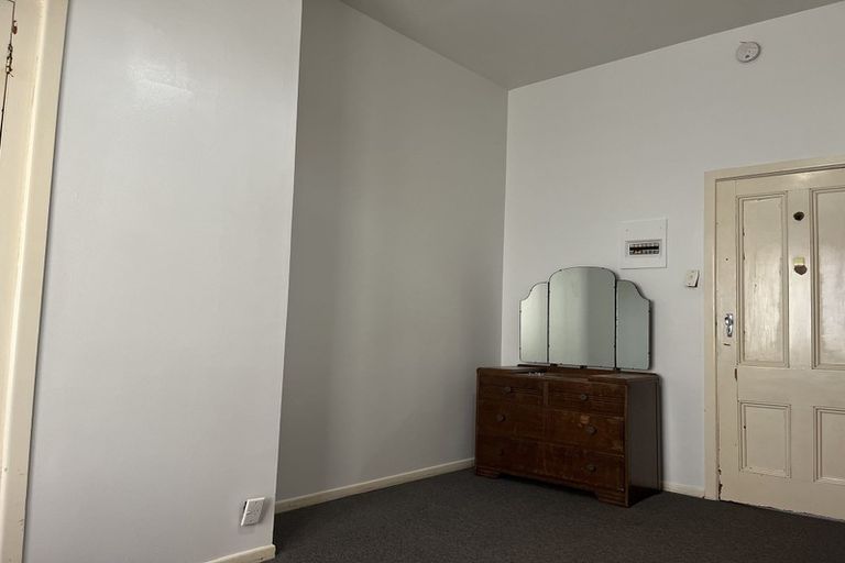 Photo of property in 21 Burnell Avenue, Thorndon, Wellington, 6011