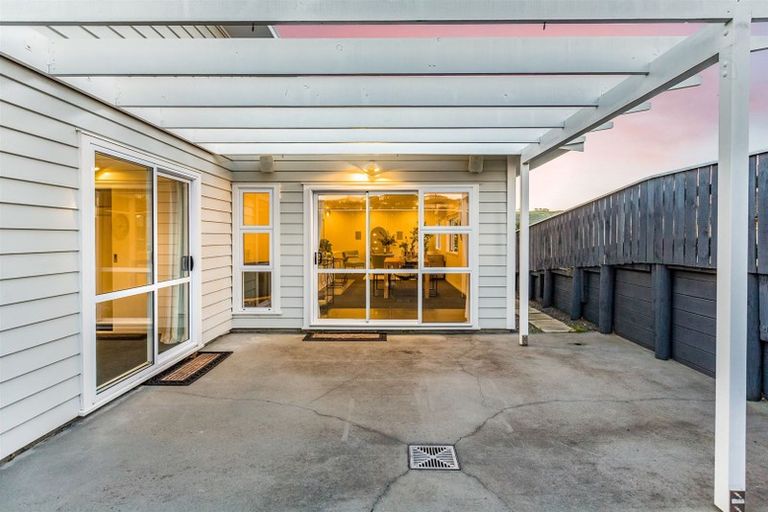 Photo of property in 21 Tasman Close, Aotea, Porirua, 5024