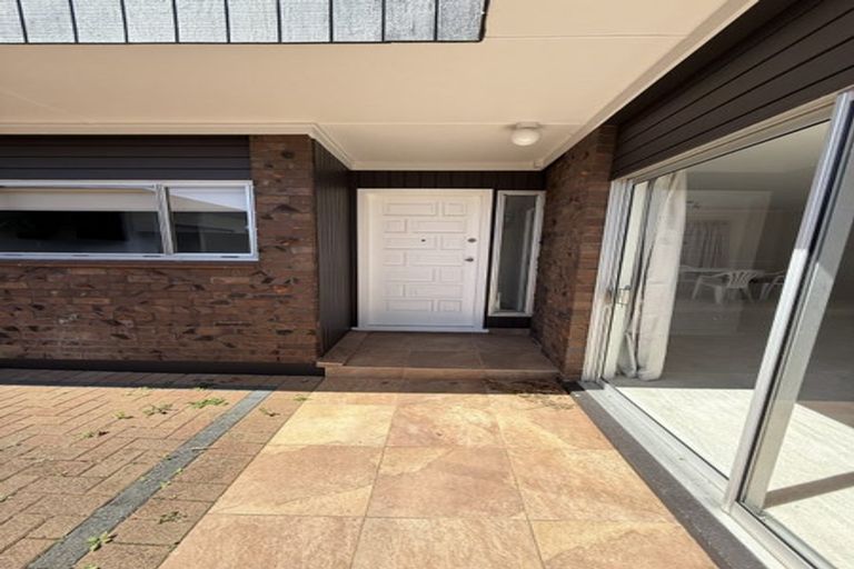 Photo of property in 1/35 Vivian Wilson Drive, Eastern Beach, Auckland, 2012