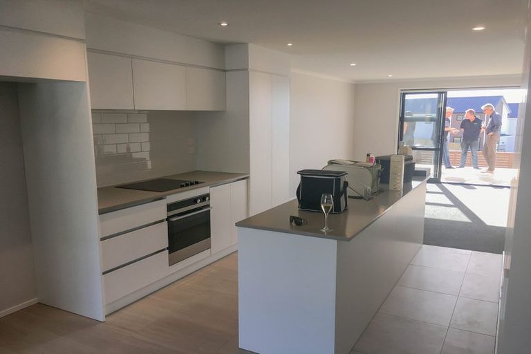 Photo of property in 6 Koru Place, Snells Beach, 0920