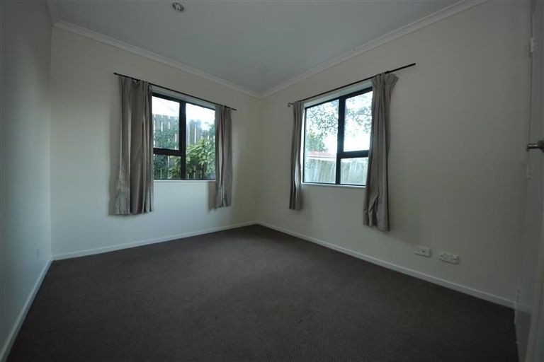 Photo of property in 19 Virgo Place, Glen Eden, Auckland, 0602