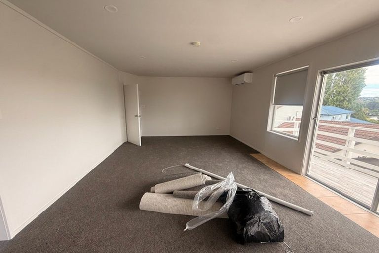 Photo of property in 19 Anne Road, Hillcrest, Auckland, 0627