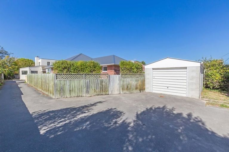 Photo of property in 1/304 Withells Road, Avonhead, Christchurch, 8042