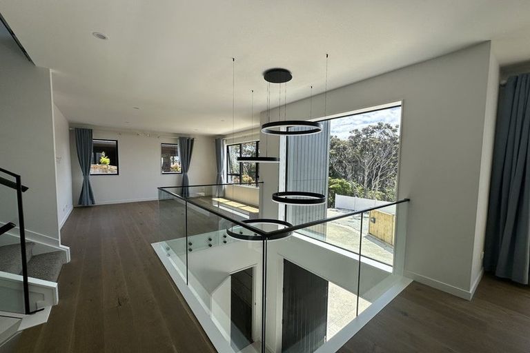 Photo of property in 26 Anehu Place, Greenhithe, Auckland, 0632