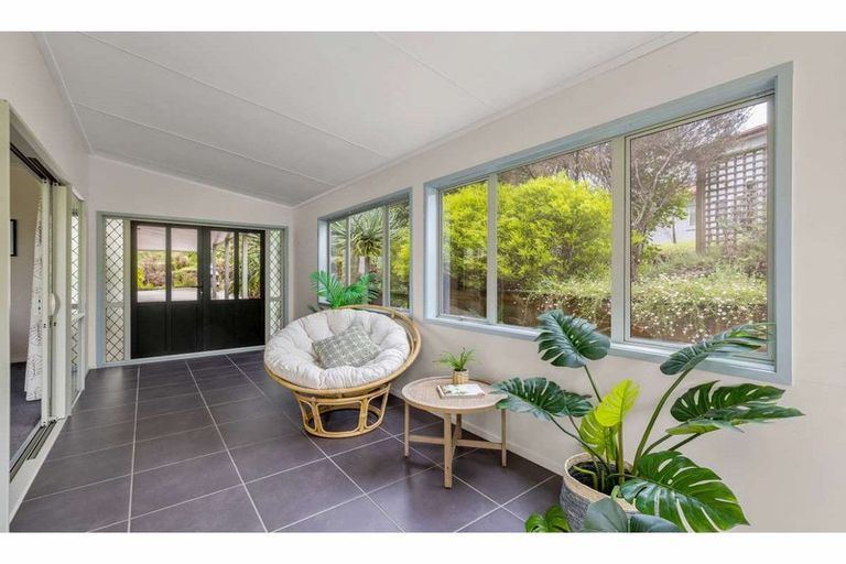 Photo of property in 33a Skudders Beach Road, Kerikeri, 0294