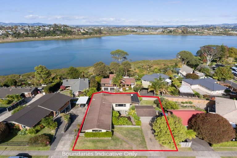 Photo of property in 4 Sunny Bay Road, Matua, Tauranga, 3110