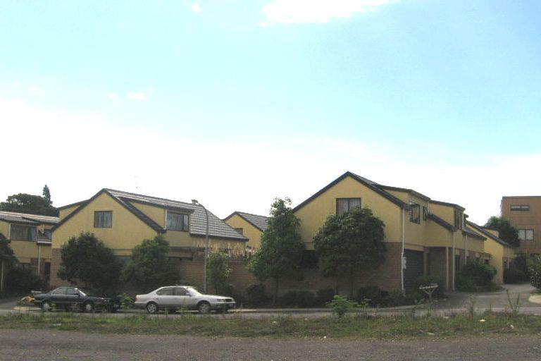 Photo of property in 5/1 Melview Place, New Lynn, Auckland, 0600