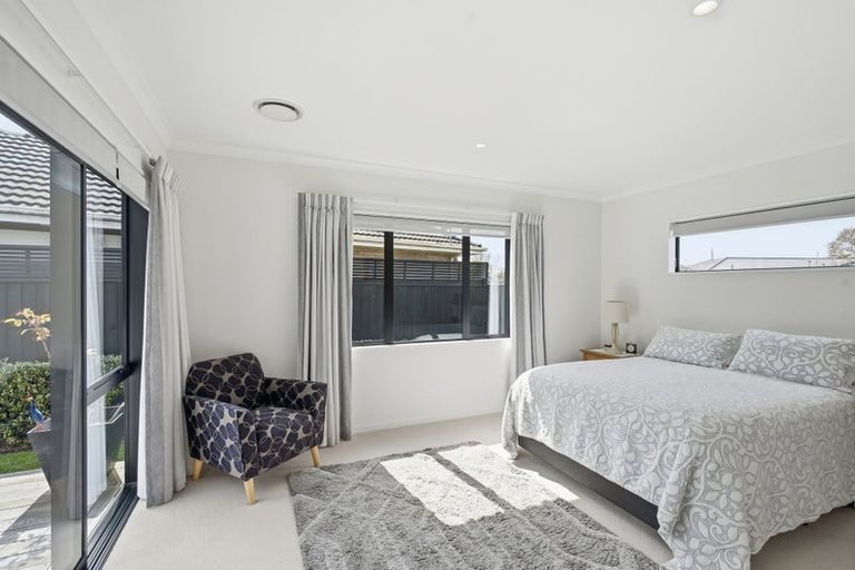 Photo of property in 190 Withells Road, Avonhead, Christchurch, 8042