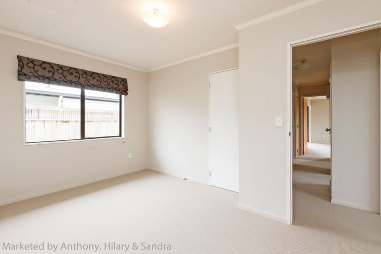 Photo of property in 120 Roy Street, Palmerston North, 4410