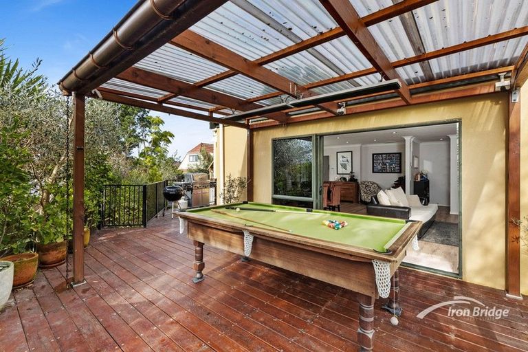 Photo of property in 2/25 Tramway Road, Beach Haven, Auckland, 0626