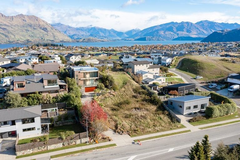 Photo of property in 122 Anderson Road, Wanaka, 9305