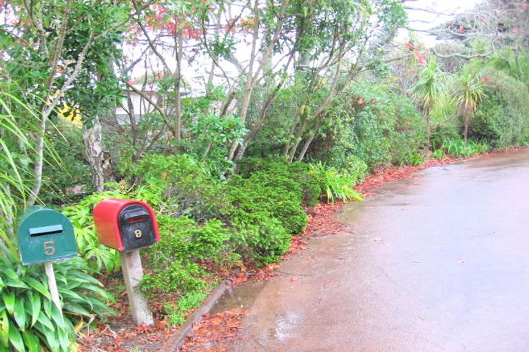 Photo of property in 9 Emily Lane, Greenhithe, Auckland, 0632