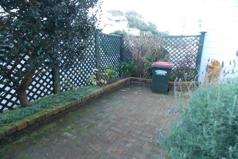 Photo of property in 35a Grant Road, Thorndon, Wellington, 6011