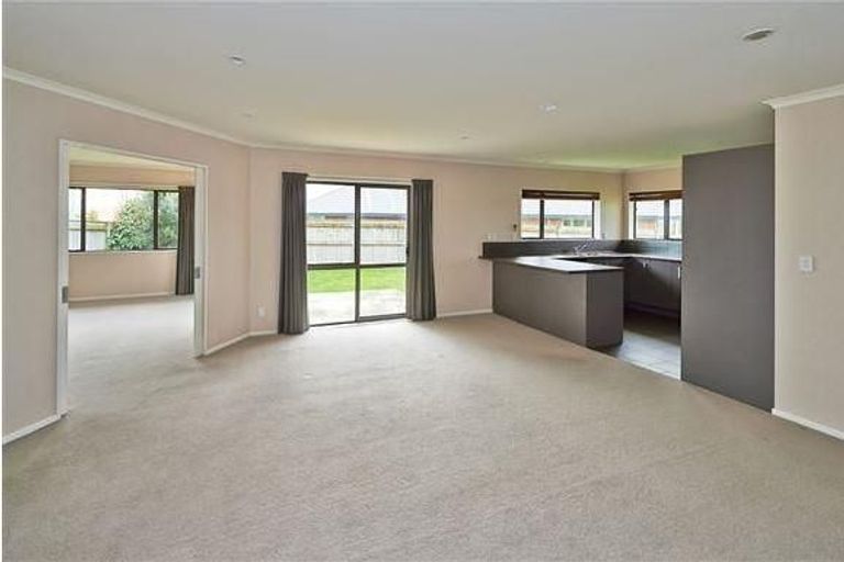 Photo of property in 157 Pacific Drive, Fitzherbert, Palmerston North, 4410