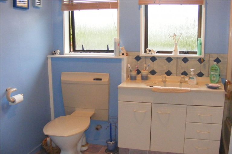 Photo of property in 8 School Lane, Kirwee, Darfield, 7571