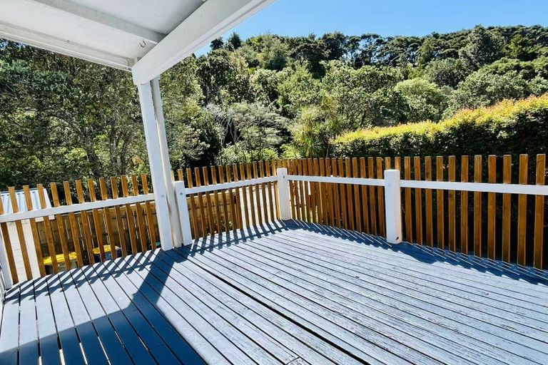 Photo of property in 68 Kaipatiki Road, Glenfield, Auckland, 0629