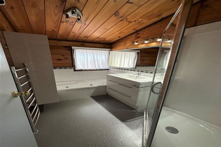 Photo of property in 22 Waianiwa Place, Tokoroa, 3420