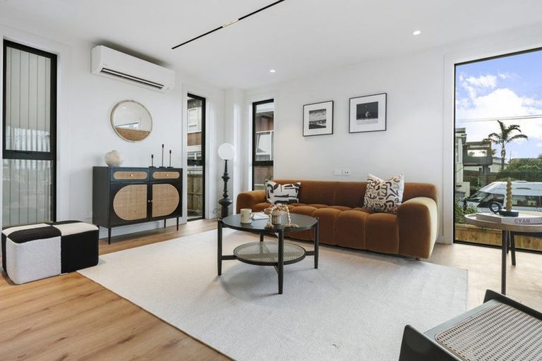 Photo of property in 2a Rangitoto Terrace, Milford, Auckland, 0620
