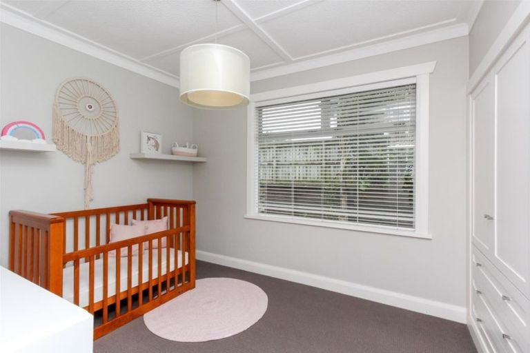 Photo of property in 30 Nobs Line, Strandon, New Plymouth, 4312