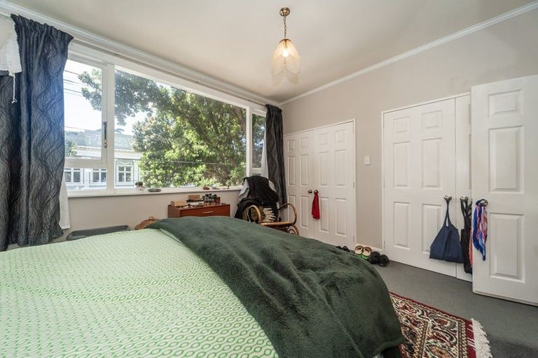 Photo of property in 1/126 The Parade, Island Bay, Wellington, 6023