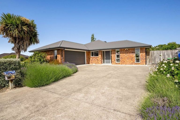 Photo of property in 79 Acacia Avenue, Rangiora, 7400